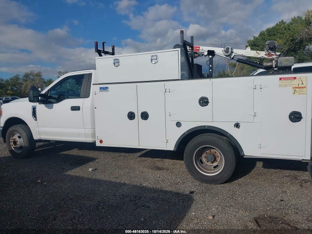2021 Ford F-350 Chassis Xl მანქანა იყიდება აუქციონზე, vin: 1FDRF3G6XMED06547, აუქციონის ნომერი: 46163035