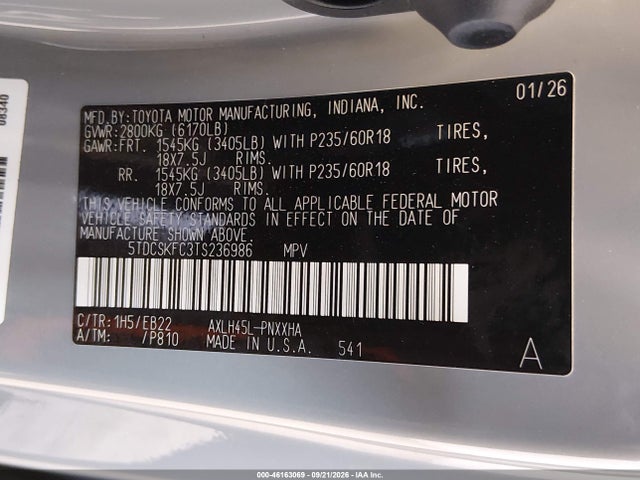 5TDCSKFC3TS236986 Toyota Sienna Woodland Edition