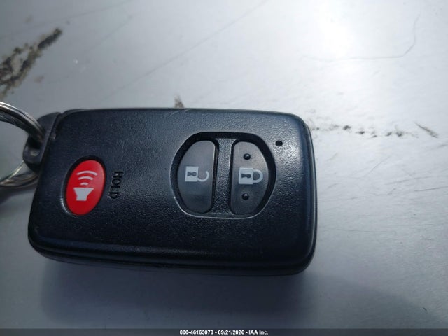 2010 Toyota Prius Iii მანქანა იყიდება აუქციონზე, vin: JTDKN3DU5A0239733, აუქციონის ნომერი: 46163079