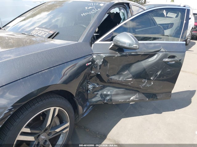Продаж на аукціоні авто 2018 Audi A4 2.0t Premium/2.0t Tech Premium, vin: WAUENAF40JN010715, номер лоту: 46163099