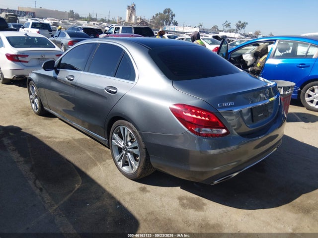 55SWF4JB6HU219380 Mercedes-Benz C 300