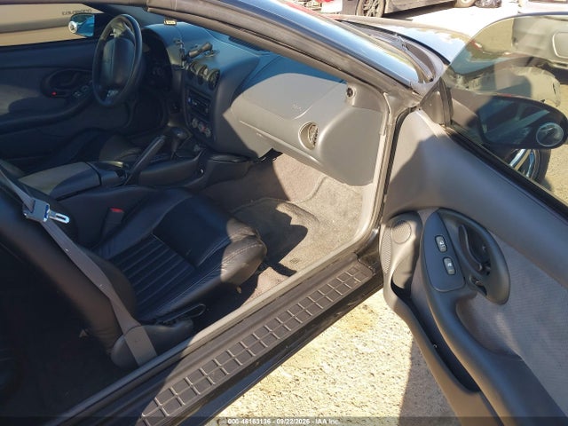 46163136 :رقم المزاد ، 2G2FS22K5W2208076 vin ، 1998 Pontiac Firebird مزاد بيع