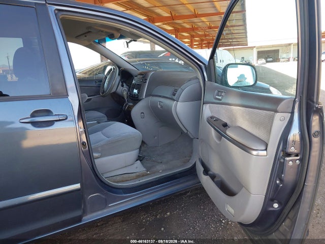 2006 Toyota Sienna Le მანქანა იყიდება აუქციონზე, vin: 5TDZA23C76S394558, აუქციონის ნომერი: 46163137
