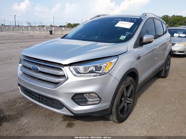 Ford Escape Titanium 2017 1FMCU0J99HUC28724 Image 2