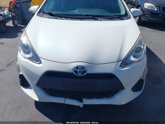 Toyota Prius C One 2016 JTDKDTB34G1117557 Image 12