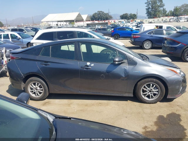 Продаж на аукціоні авто 2016 Toyota Prius Two, vin: JTDKBRFUXG3016572, номер лоту: 46163232