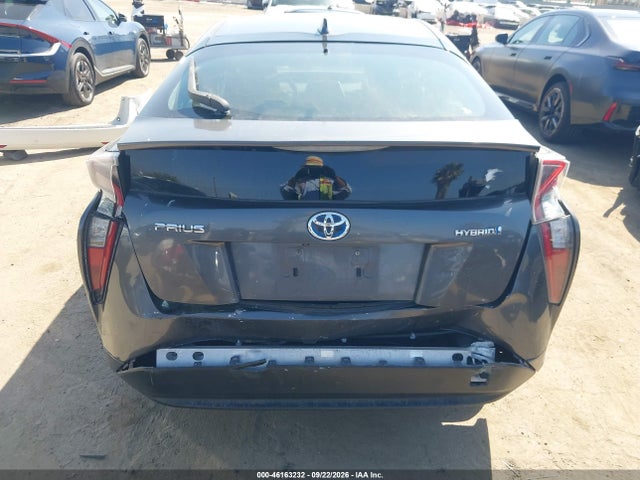 Продаж на аукціоні авто 2016 Toyota Prius Two, vin: JTDKBRFUXG3016572, номер лоту: 46163232