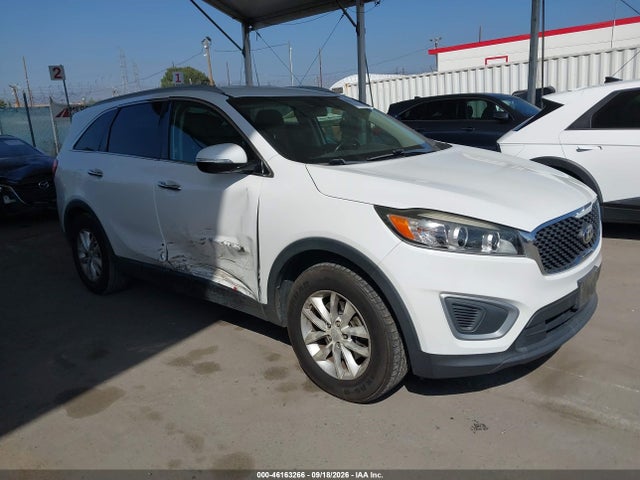 2016 5XYPG4A37GG018168 main image