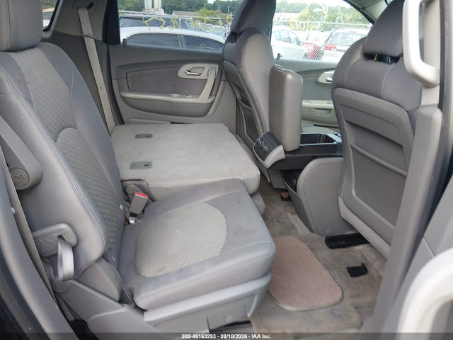 46163293 :رقم المزاد ، 1GNKRFED2BJ368486 vin ، 2011 Chevrolet Traverse Ls مزاد بيع