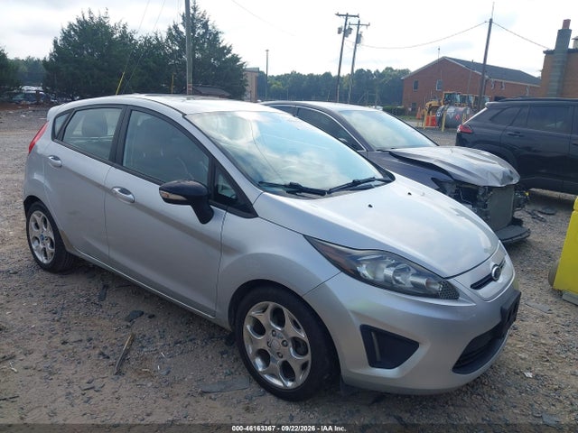 46163367 :رقم المزاد ، 3FADP4FJ6DM175253 vin ، 2013 Ford Fiesta Titanium مزاد بيع