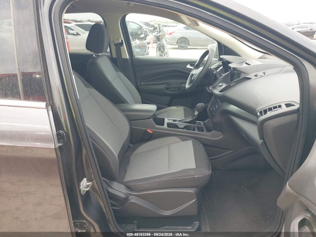 46163396 :رقم المزاد ، 1FMCU0G98HUD91243 vin ، 2017 Ford Escape Se مزاد بيع