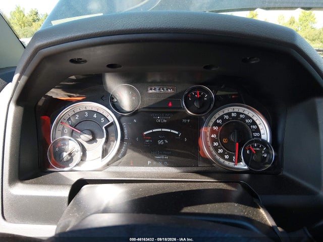 Продажа на аукционе авто 2018 Ram 2500 Big Horn  4x4 6'4 Box, vin: 3C6UR5DL6JG314765, номер лота: 46163432