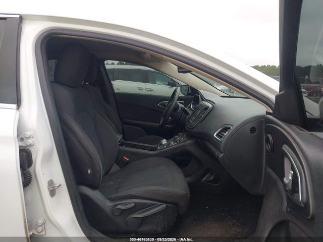 Продаж на аукціоні авто 2016 Chrysler 200 Limited, vin: 1C3CCCABXGN117155, номер лоту: 46163439