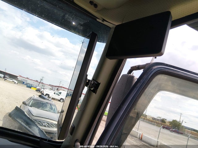 Volvo VNL 2022 4V4NC9UG9NN317671 Image 14