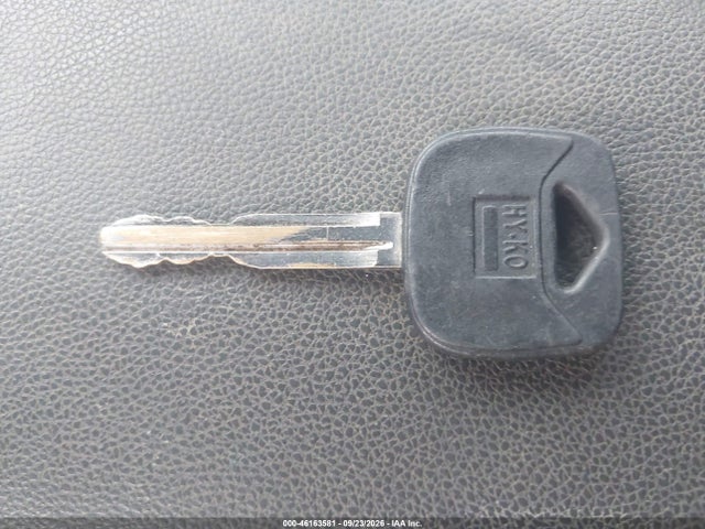 46163581 :رقم المزاد ، 5TBRN34171S219297 vin ، 2001 Toyota Tundra Sr5 مزاد بيع