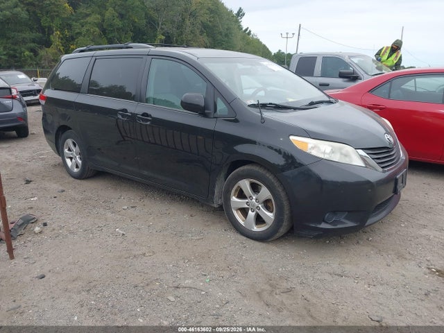 46163602 :رقم المزاد ، 5TDKK3DC9DS350660 vin ، 2013 Toyota Sienna Le V6 8 Passenger مزاد بيع