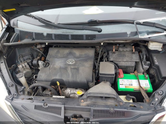 46163602 :رقم المزاد ، 5TDKK3DC9DS350660 vin ، 2013 Toyota Sienna Le V6 8 Passenger مزاد بيع