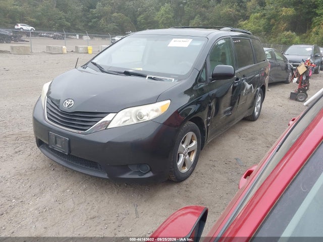 46163602 :رقم المزاد ، 5TDKK3DC9DS350660 vin ، 2013 Toyota Sienna Le V6 8 Passenger مزاد بيع