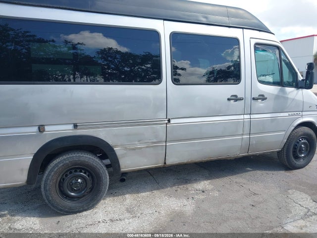 46163609 :رقم المزاد ، WD8PD644865964848 vin ، 2006 Dodge Sprinter Wagon 2500 Shc مزاد بيع