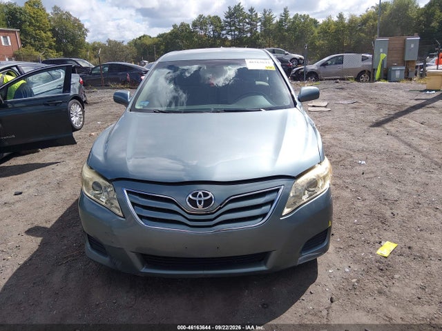 2010 Toyota Camry Le მანქანა იყიდება აუქციონზე, vin: 4T4BF3EK4AR052598, აუქციონის ნომერი: 46163644