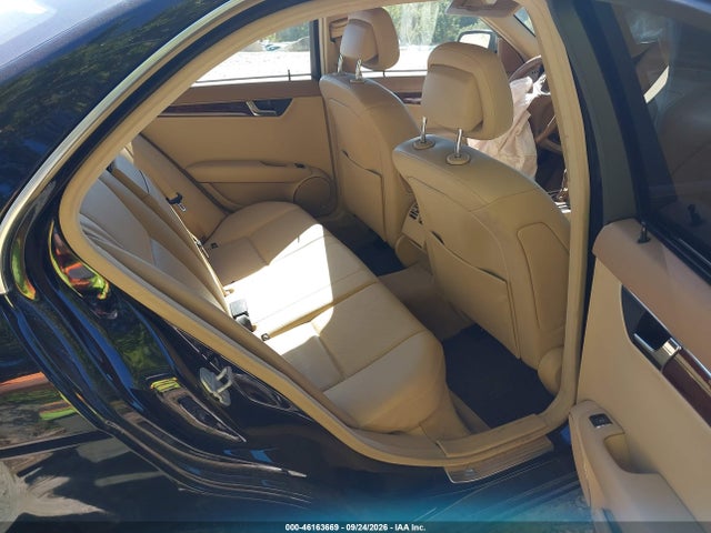 Продажа на аукционе авто 2008 Mercedes-benz C 300 Luxury 4matic/sport 4matic, vin: WDDGF81XX8F117817, номер лота: 46163669