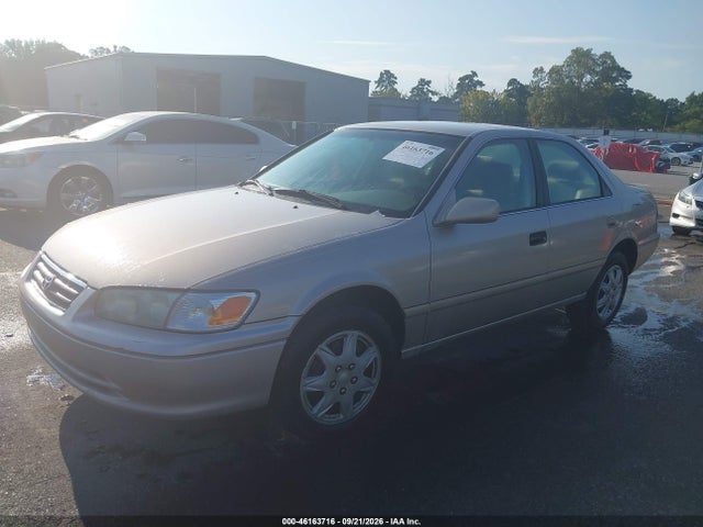 46163716 :رقم المزاد ، 4T1BG22K21U869218 vin ، 2001 Toyota Camry Ce مزاد بيع