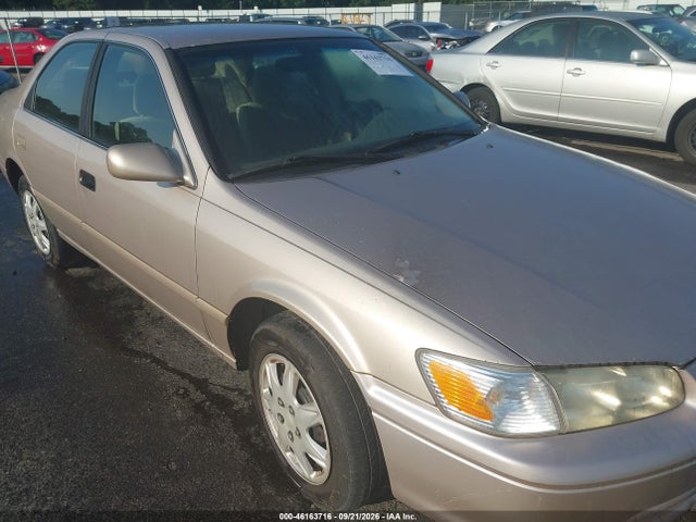 46163716 :رقم المزاد ، 4T1BG22K21U869218 vin ، 2001 Toyota Camry Ce مزاد بيع