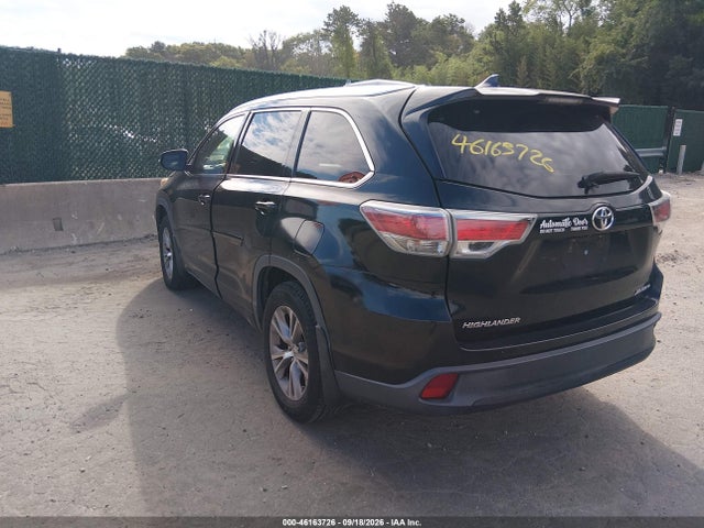 2015 Toyota Highlander Xle V6 მანქანა იყიდება აუქციონზე, vin: 5TDJKRFH2FS218866, აუქციონის ნომერი: 46163726