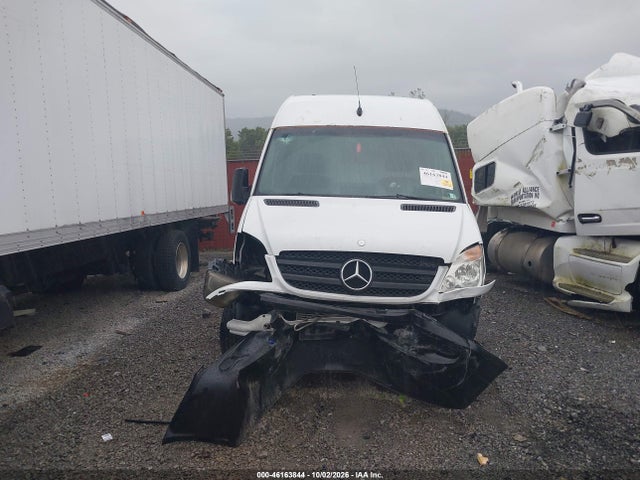 46163844 :رقم المزاد ، WD3PE8CC7C5614260 vin ، 2012 Mercedes-benz Sprinter 2500 High Roof مزاد بيع