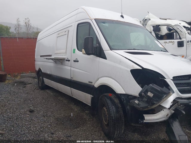46163844 :رقم المزاد ، WD3PE8CC7C5614260 vin ، 2012 Mercedes-benz Sprinter 2500 High Roof مزاد بيع