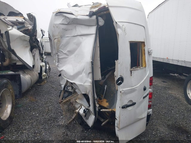 46163844 :رقم المزاد ، WD3PE8CC7C5614260 vin ، 2012 Mercedes-benz Sprinter 2500 High Roof مزاد بيع