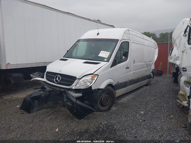 46163844 :رقم المزاد ، WD3PE8CC7C5614260 vin ، 2012 Mercedes-benz Sprinter 2500 High Roof مزاد بيع