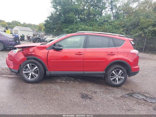 Toyota Rav4 Xle 2017 JTMRFREV2HJ144864 Image 14