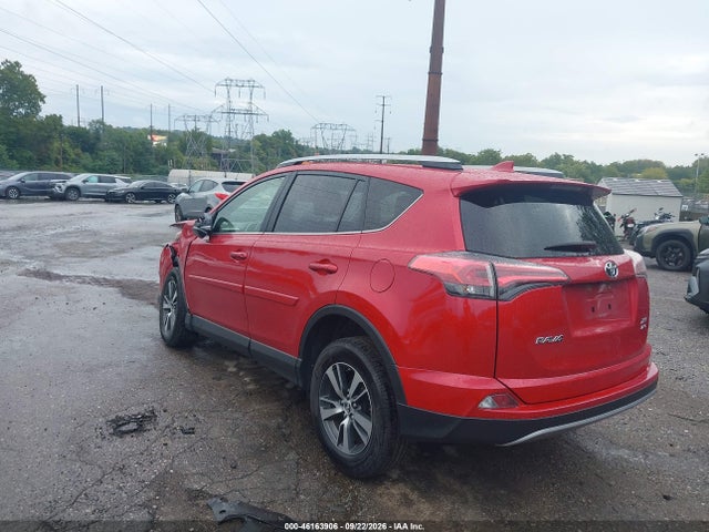 Toyota Rav4 Xle 2017 JTMRFREV2HJ144864 Image 3
