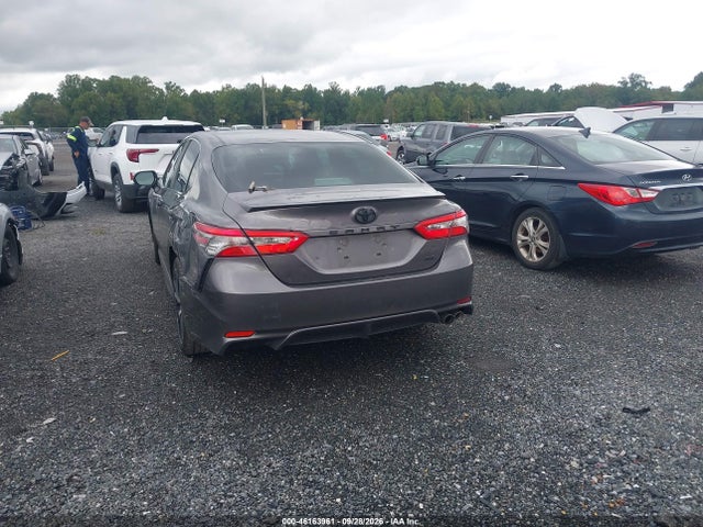 Продаж на аукціоні авто 2018 Toyota Camry Se, vin: 4T1B11HK8JU664974, номер лоту: 46163961