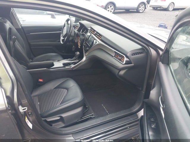 Продаж на аукціоні авто 2018 Toyota Camry Se, vin: 4T1B11HK8JU664974, номер лоту: 46163961