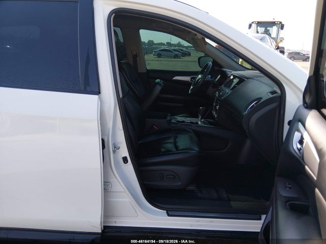 46164194 :رقم المزاد ، 5N1DR2MN9HC657426 vin ، 2017 Nissan Pathfinder Sl مزاد بيع