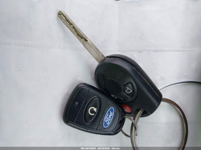 Ford ESCAPE SE 2017 1FMCU9GD5HUA01966 Image 11