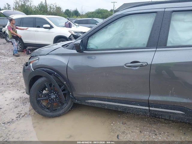 2023 Nissan Kicks Sr Xtronic Cvt მანქანა იყიდება აუქციონზე, vin: 3N1CP5DV2PL562753, აუქციონის ნომერი: 46164216