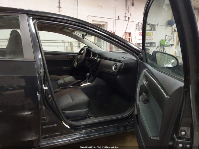 2017 Toyota Corolla Le მანქანა იყიდება აუქციონზე, vin: 2T1BURHE2HC776326, აუქციონის ნომერი: 46164233