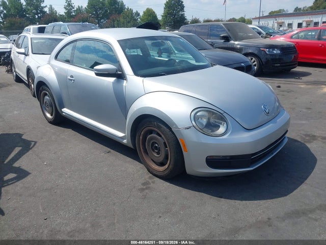 2012 Volkswagen Beetle 2.5l მანქანა იყიდება აუქციონზე, vin: 3VWJP7AT0CM608214, აუქციონის ნომერი: 46164251