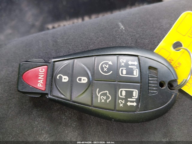 46164298 :رقم المزاد ، 2C4RC1CG5ER229204 vin ، 2014 Chrysler Town & Country Touring-l 30th Anniversary مزاد بيع