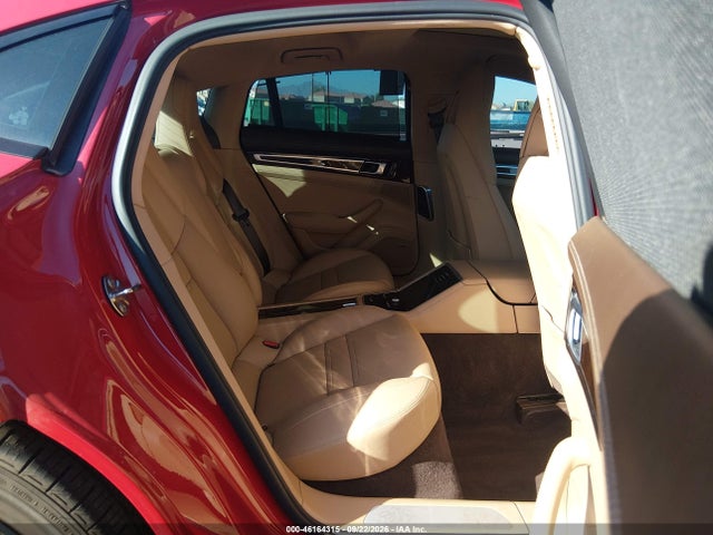 WP0AB2A70JL134500 Porsche Panamera 4s