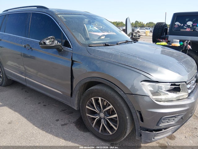 2018 Volkswagen Tiguan 2.0t Se/2.0t Sel მანქანა იყიდება აუქციონზე, vin: 3VV3B7AX1JM209565, აუქციონის ნომერი: 46164394