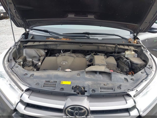 Toyota Highlander Xle 2017 5TDJZRFHXHS483467 Image 10