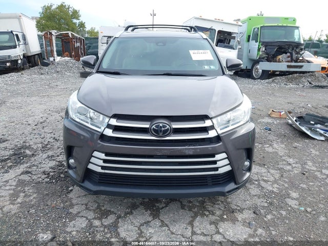 Toyota Highlander Xle 2017 5TDJZRFHXHS483467 Image 12
