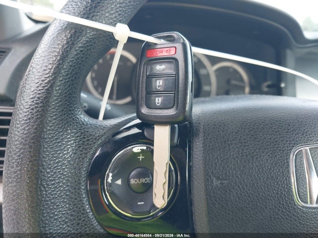 46164584 :رقم المزاد ، 1HGCR2F39GA055147 vin ، 2016 Honda Accord Lx مزاد بيع