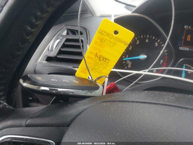 46164595 :رقم المزاد ، 1FMCU9J93HUD49432 vin ، 2017 Ford Escape Titanium مزاد بيع