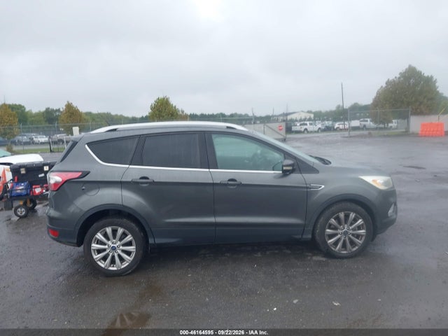 46164595 :رقم المزاد ، 1FMCU9J93HUD49432 vin ، 2017 Ford Escape Titanium مزاد بيع