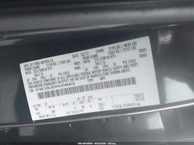 46164595 :رقم المزاد ، 1FMCU9J93HUD49432 vin ، 2017 Ford Escape Titanium مزاد بيع